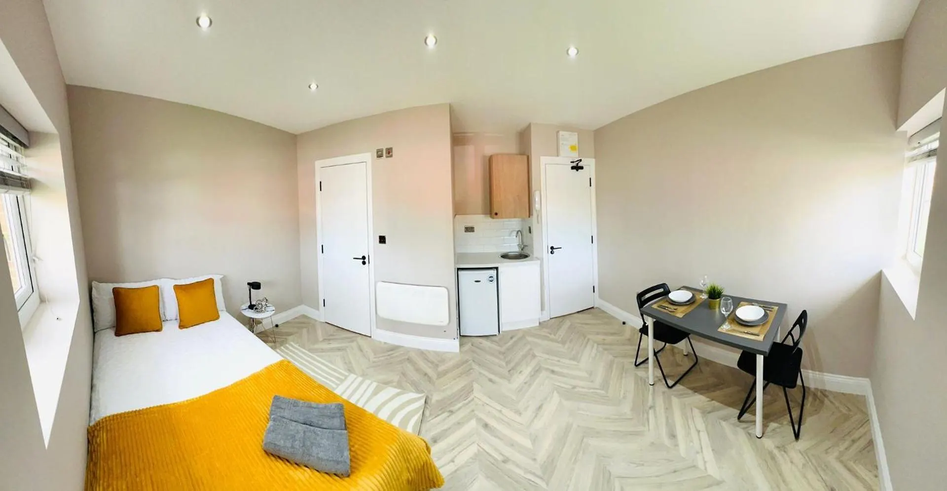 London Heathrow Airport Top Studios Only 5 Mins To Airport West Drayton