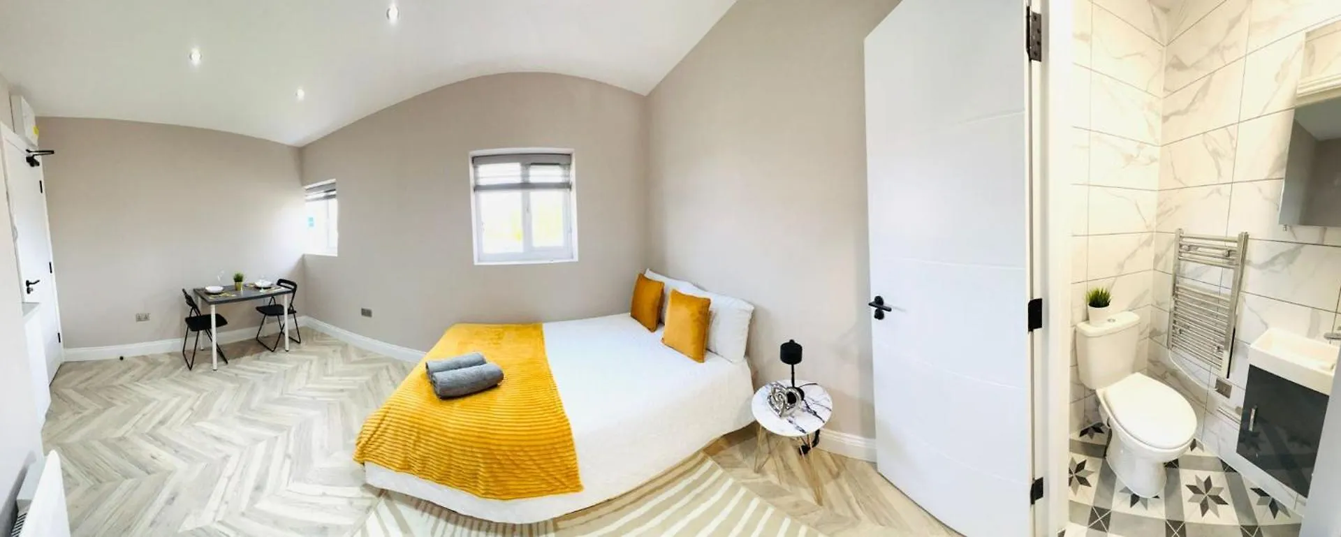 London Heathrow Airport Top Studios Only 5 Mins To Airport West Drayton  0*, West Drayton (Middlesex) United Kingdom